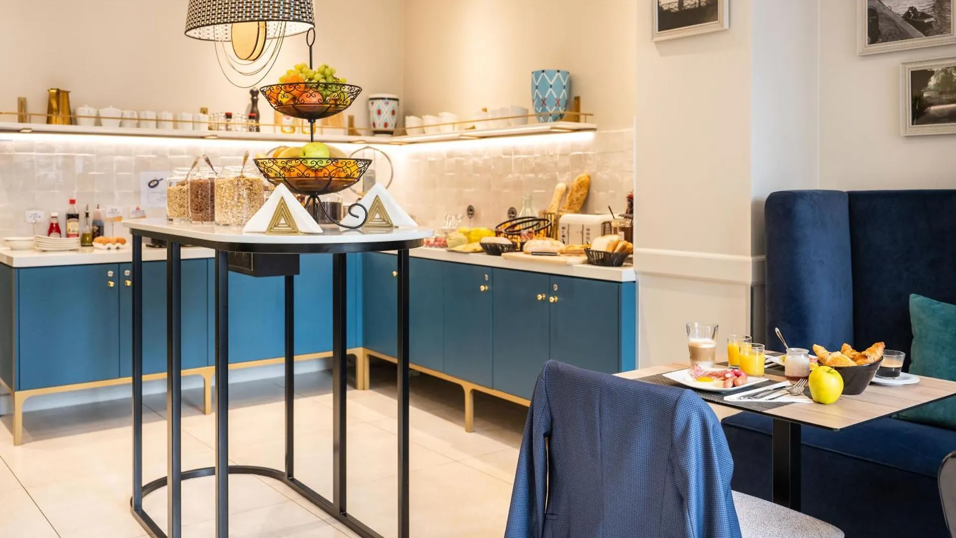 Mercure Paris Notre Dame Saint Germain Des Pres Hotel