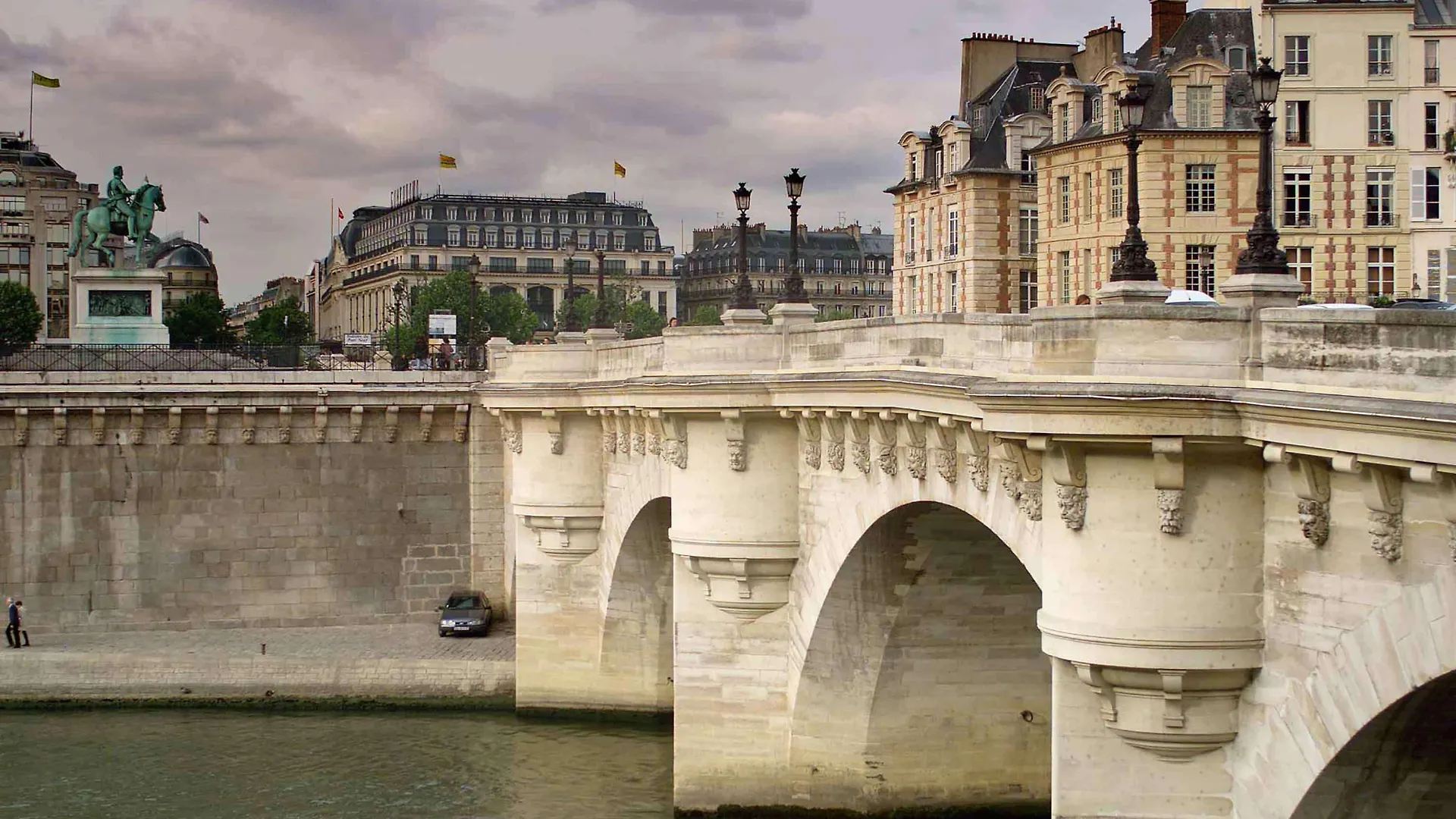 Mercure Paris Notre Dame Saint Germain Des Pres Hotel