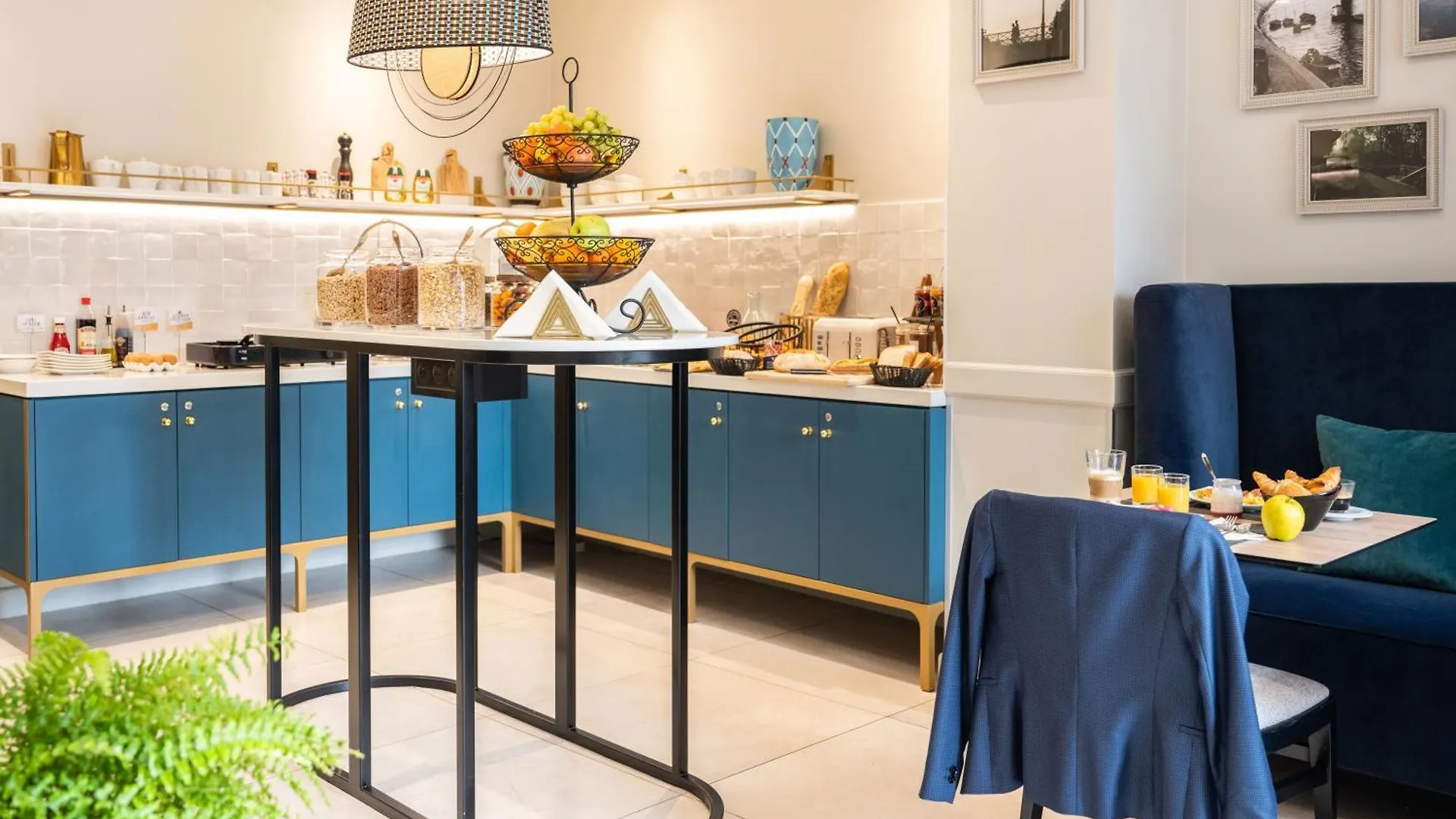 Mercure Paris Notre Dame Saint Germain Des Pres Hotel